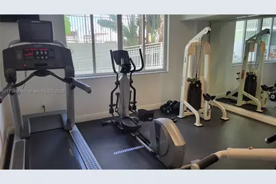 219 NW 12th #1004, Miami, FL 33128 - Photo 9