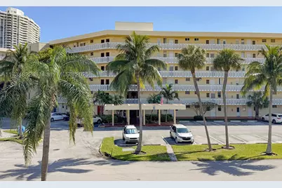 2930 Point East #E109, Aventura, FL 33160 - Photo 3