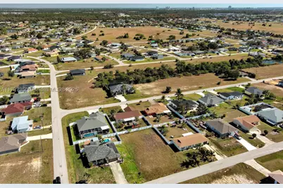 2013 NE 18th, Cape Coral, FL 33909 - Photo 11