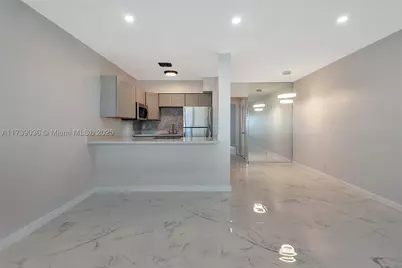 820 SW 11th #14B, Hallandale Beach, FL 33009 - Photo 3