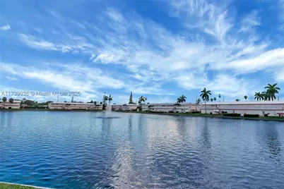 820 SW 11th #14B, Hallandale Beach, FL 33009 - Photo 15