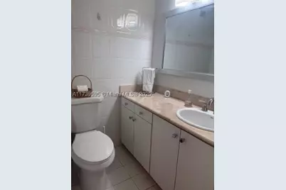 100 Lincoln #821, Miami Beach, FL 33139 - Photo 11