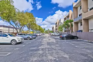 10900 SW 104th, Miami, FL 33176 - Photo 31