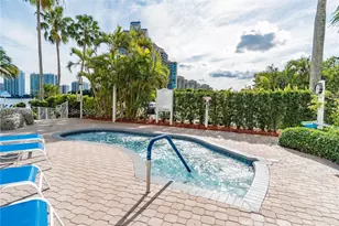 3530 Mystic Pointe, Aventura, FL 33180 - Photo 23