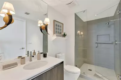 1133 SW 2nd #1511, Miami, FL 33130 - Photo 5
