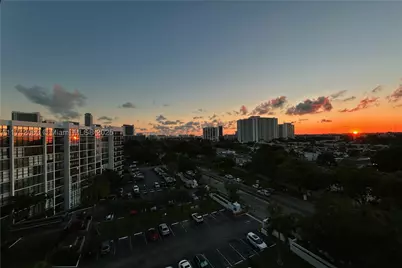 800 Parkview #909, Hallandale, FL 33009 - Photo 37