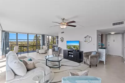 800 Parkview #909, Hallandale, FL 33009 - Photo 5
