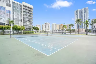 800 Parkview #909, Hallandale, FL 33009 - Photo 47