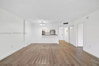4174 Inverrary #706, Lauderhill, FL 33319 - Photo 5