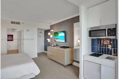 4401 Collins #2114/2116, Miami Beach, FL 33140 - Photo 33