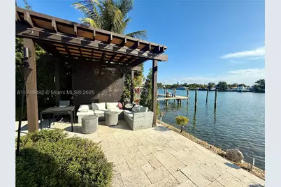 1670 Daytonia, Miami Beach, FL 33141 - Photo 5