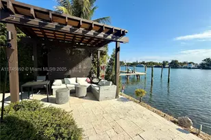 1670 Daytonia, Miami Beach, FL 33141 - Photo 5