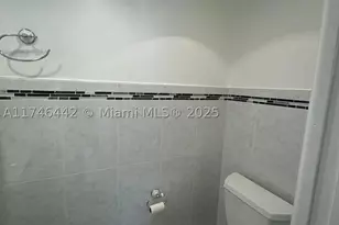 3642 NE 171 St, North Miami Beach, FL 33160 - Photo 9