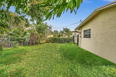2631 NE 214th, Miami, FL 33180 - Photo 39
