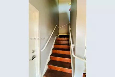 200 Azure, Miami Springs, FL 33166 - Photo 27