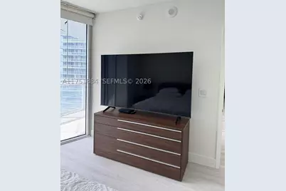 465 Brickell #2405, Miami, FL 33131 - Photo 15