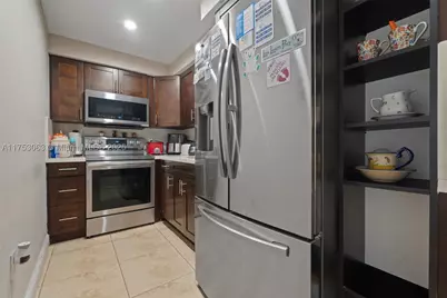 4801 NW 7th #109-16, Miami, FL 33126 - Photo 9