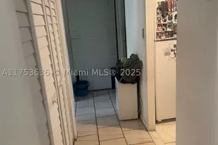5851 Washington, Hollywood, FL 33121 - Photo 15