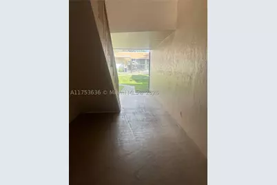 5851 Washington #84, Hollywood, FL 33121 - Photo 9