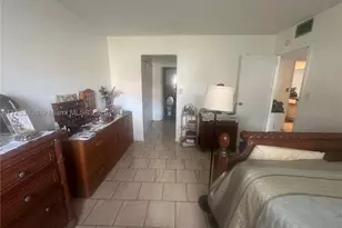 5851 Washington, Hollywood, FL 33121 - Photo 13
