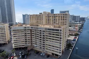 1817 S Ocean, Hallandale, FL 33009 - Photo 25