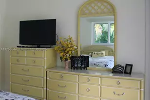 1933 Twin Dolphin, Fort Lauderdale, FL 33316 - Photo 17