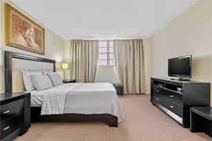 19370 Collins, Sunny Isles Beach, FL 33160 - Photo 5