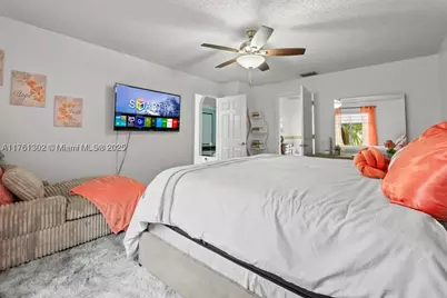 155 Kings, Royal Palm Beach, FL 33411 - Photo 23