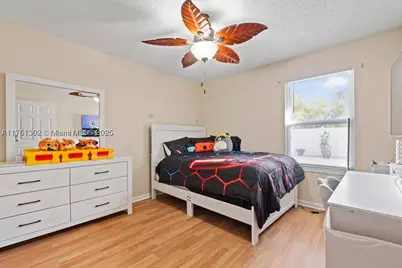 155 Kings, Royal Palm Beach, FL 33411 - Photo 27