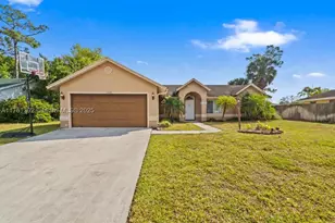 155 Kings, Royal Palm Beach, FL 33411 - Photo 1