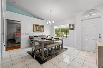 155 Kings, Royal Palm Beach, FL 33411 - Photo 11