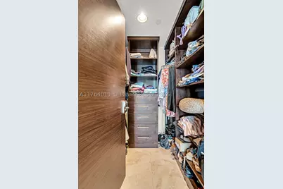 5875 Collins #1704, Miami Beach, FL 33140 - Photo 31