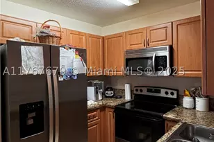 1033 SW 144th, Pembroke Pines, FL 33027 - Photo 11