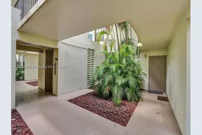20301 NE 30th #122-5, Aventura, FL 33180 - Photo 19