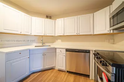 3301 Spanish Moss #802, Lauderhill, FL 33319 - Photo 3