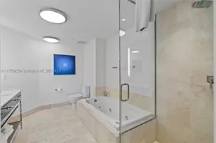 4401 Collins, Miami Beach, FL 33140 - Photo 13