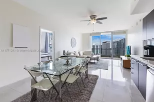 90 SW 3rd, Miami, FL 33130 - Photo 3