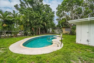 2542 Fillmore, Hollywood, FL 33020 - Photo 11