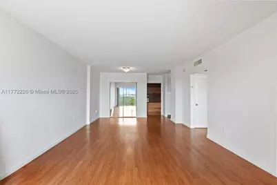 400 Kings Point #1607, Sunny Isles Beach, FL 33160 - Photo 17