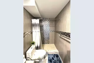 427 Golden Isles #5G, Hallandale, FL 33009 - Photo 23