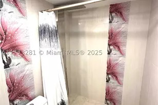 427 Golden Isles, Hallandale, FL 33009 - Photo 31