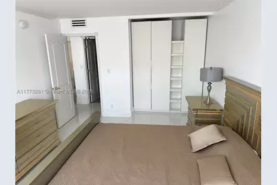 427 Golden Isles #5G, Hallandale, FL 33009 - Photo 27