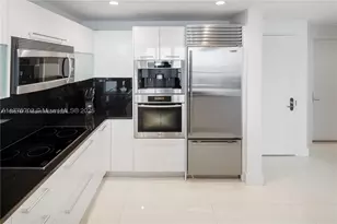 17121 Collins, Sunny Isles Beach, FL 33160 - Photo 7