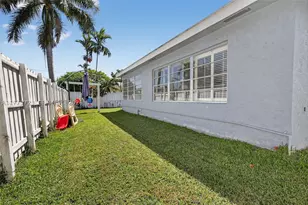 217 SE 5th, Dania Beach, FL 33004 - Photo 17