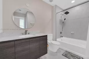 234 NE 3rd, Miami, FL 33132 - Photo 15