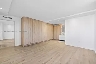 1658 Bay, Miami Beach, FL 33139 - Photo 9