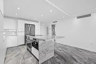 1658 Bay, Miami Beach, FL 33139 - Photo 3