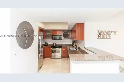 16699 Collins #2406, Sunny Isles Beach, FL 33160 - Photo 11