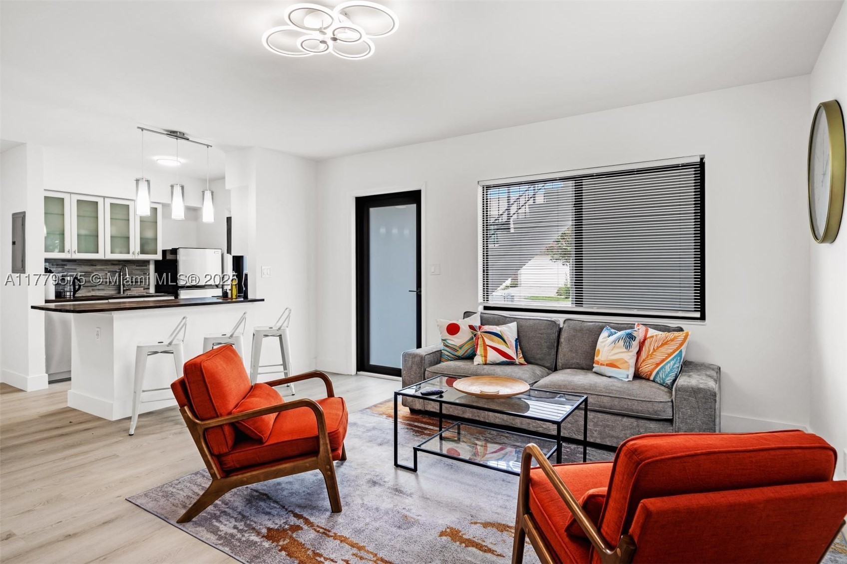 1630 SW 4th #1 main architectural view