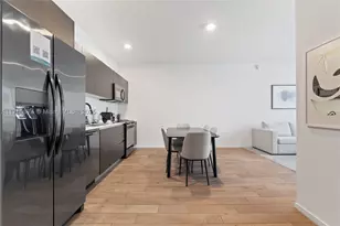 398 NE 5th, Miami, FL 33132 - Photo 11